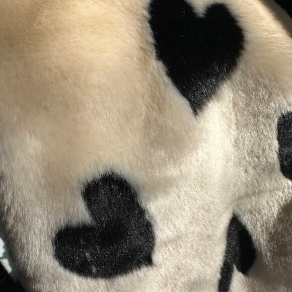 Jayley Lola Love Faux Fur Cropped Jacket Heart Pattern Cream Black- Size Sm/Med - Picture 9 of 14